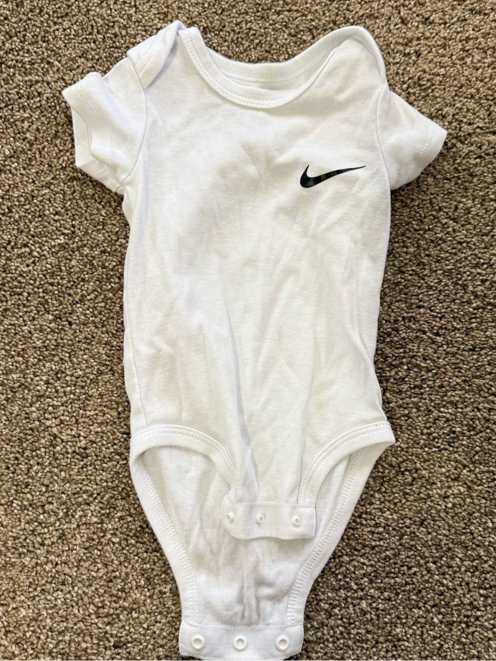 Nike White Baby One-Piece Bodysuit with Swoosh 6 months